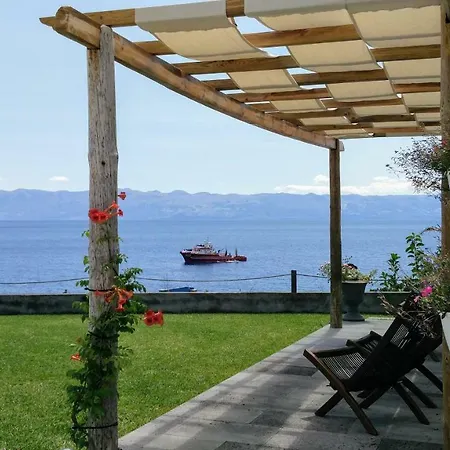 Casa D'avo And Alloggio per agriturismo Urzelina