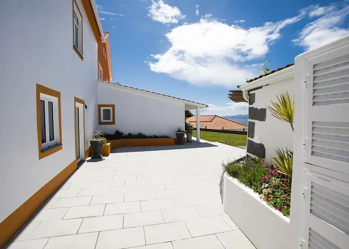 Bauernhof Casa D'avo And Urzelina