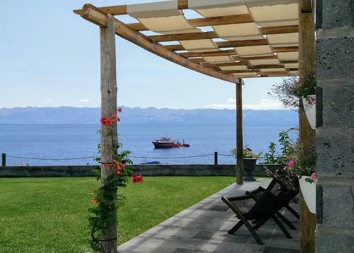 Casa D'avo And Фермерский дом Urzelina